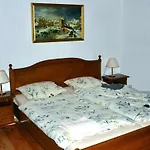 בית נופש Berg Castle Kloesterle