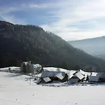 בית נופש Berg Castle Kloesterle *