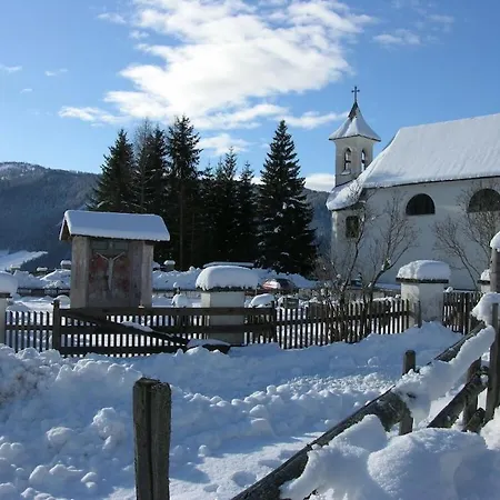 Berg Castle Kloesterle Feriehus Gnesau