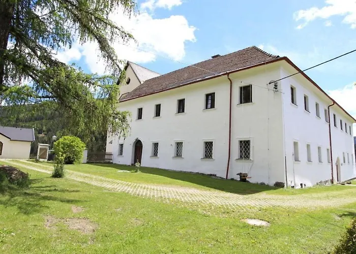 Berg Castle Kloesterle Feriehus